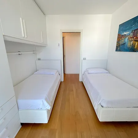 Attico Alba -flexrent Abissinia Daire Riccione